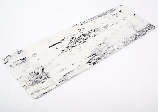 mata TPE, mata do jogi, białoczarna, wzór marmurowy.
